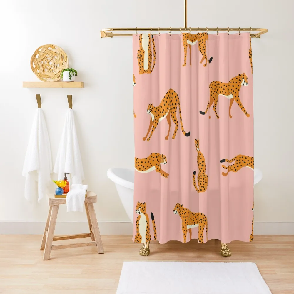 

Cheetahs pattern on pink Shower Curtain Waterproof Shower And Anti-Mold Waterproof Fabric Shower For The Bathroom Curtain