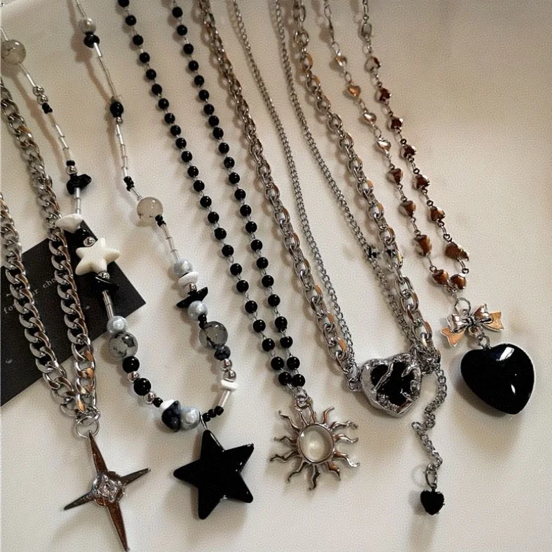 5Pcs Y2K Layered Necklace Set Black Star shaped Sun Heart Pendant Beaded Necklace Women's Aesthetic Stackable Jewelry
