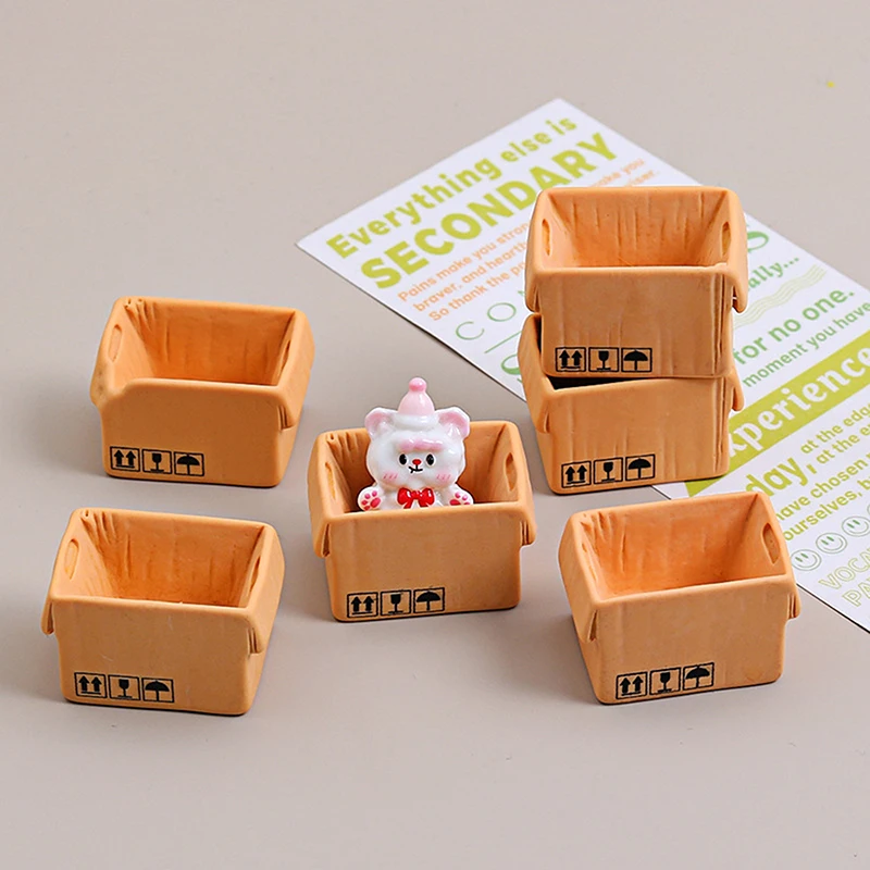 3pcs Mini Carton Express Carton 1:12 Dollhouse Miniature Resin Box Decor Furniture Kits Toys For Christmas Gif