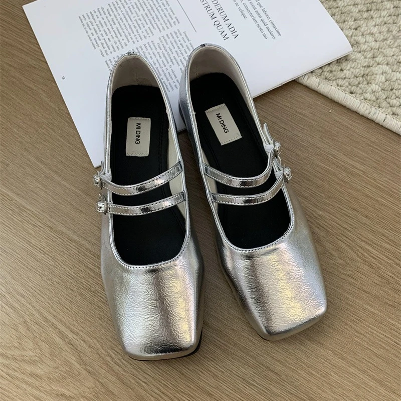 خريف موضة جديدة الفرنسية رومانسية الرجعية مزاجه أنيقة كلمة واحدة ساحة تو التنقل أحذية مريحة بكعب مسطح 2025