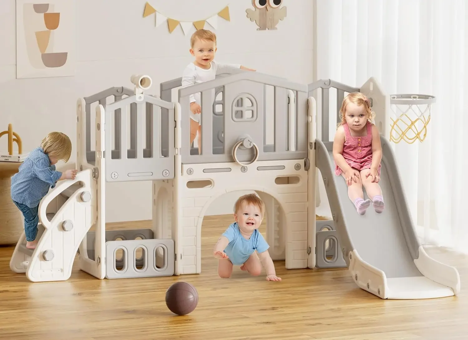 

Игровой комплекс 9 в 1 для малышей: горка, скалодром, баскетбольное кольцо, мяч. Для игр в помещении и на улице. Для детей от 1 до 3 лет.