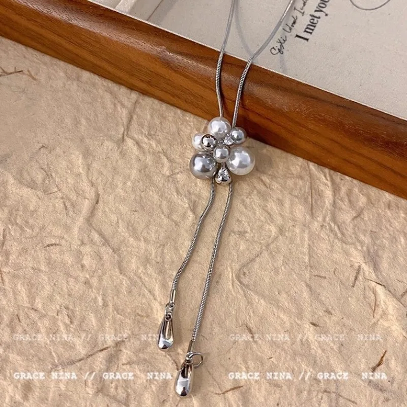 الفرنسية الرجعية اللؤلؤ قلادة المرأة مهدب تصميم تحسس ضوء الفاخرة المتخصصة الترقوة سلسلة المختنق سحب سترة سلسلة #2