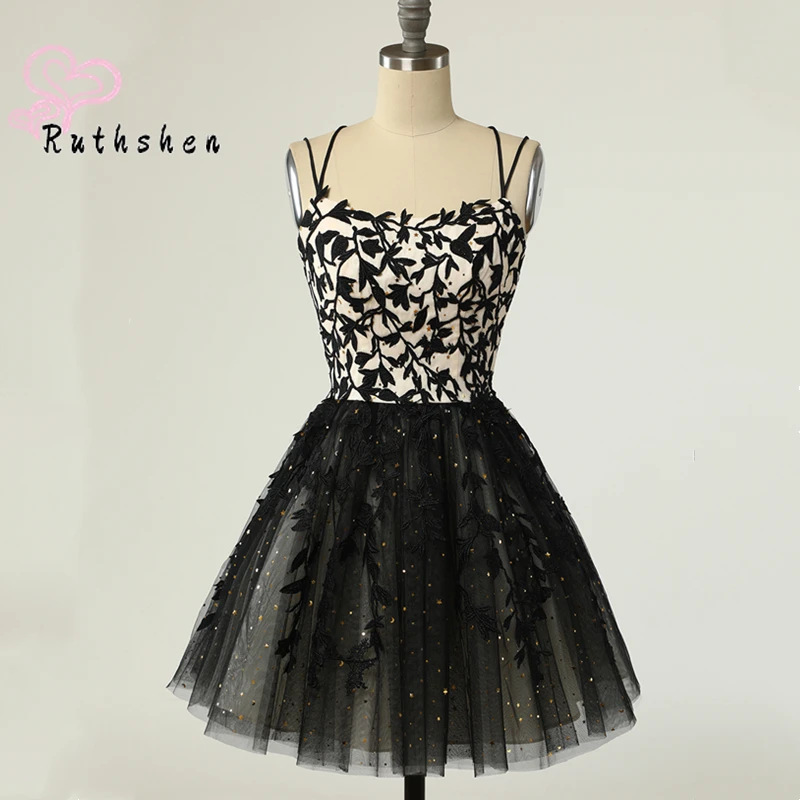 Vestido corto negro para Homecoming, tirantes finos, apliques de encaje, estrellas doradas, Mini Vestidos para fiesta de graduación universitaria