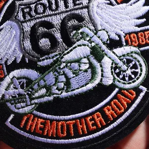 Punk -Rideschädel Stickflächen für Kleidung, Bügeleisen in Kleidung, Motorradfahrer -Motorradfahrer Anwendung, Streifenaufkleber, Größe 11,3 x 10,3 cm 8 Hauptverkauf Motard Stickerei - №5