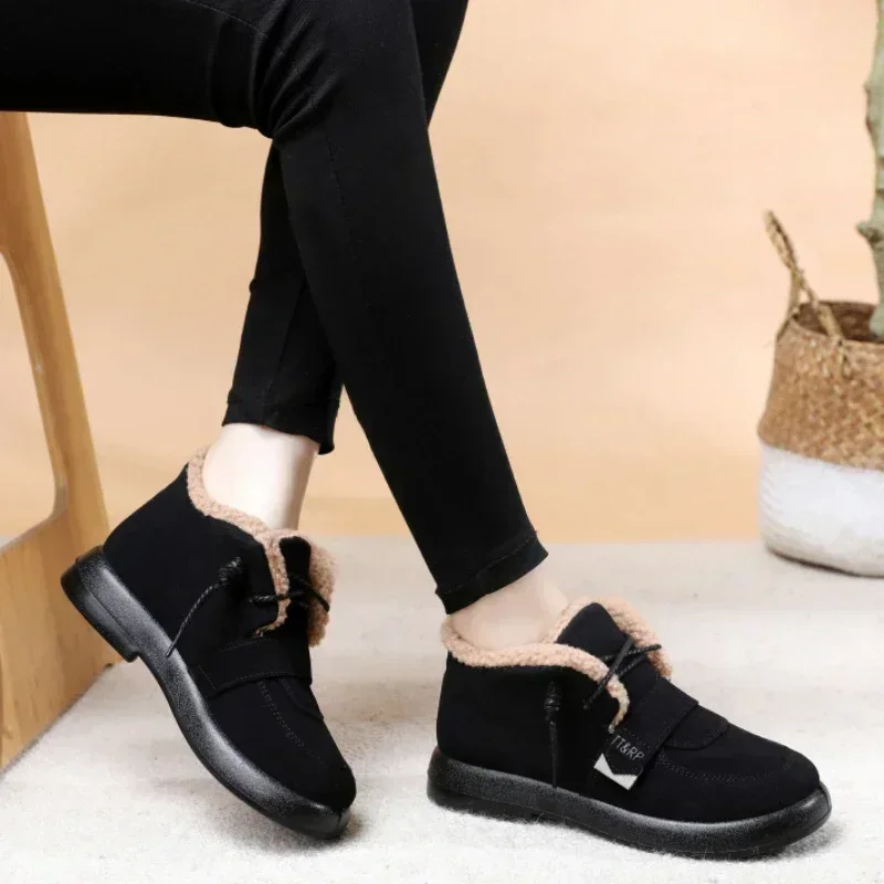 Tabi New In Flat Winter 2024 Womens Snow Boots On Promotion Protective Fashion Shoes for Women Hot Anti Skid No Slipery Goth Pu