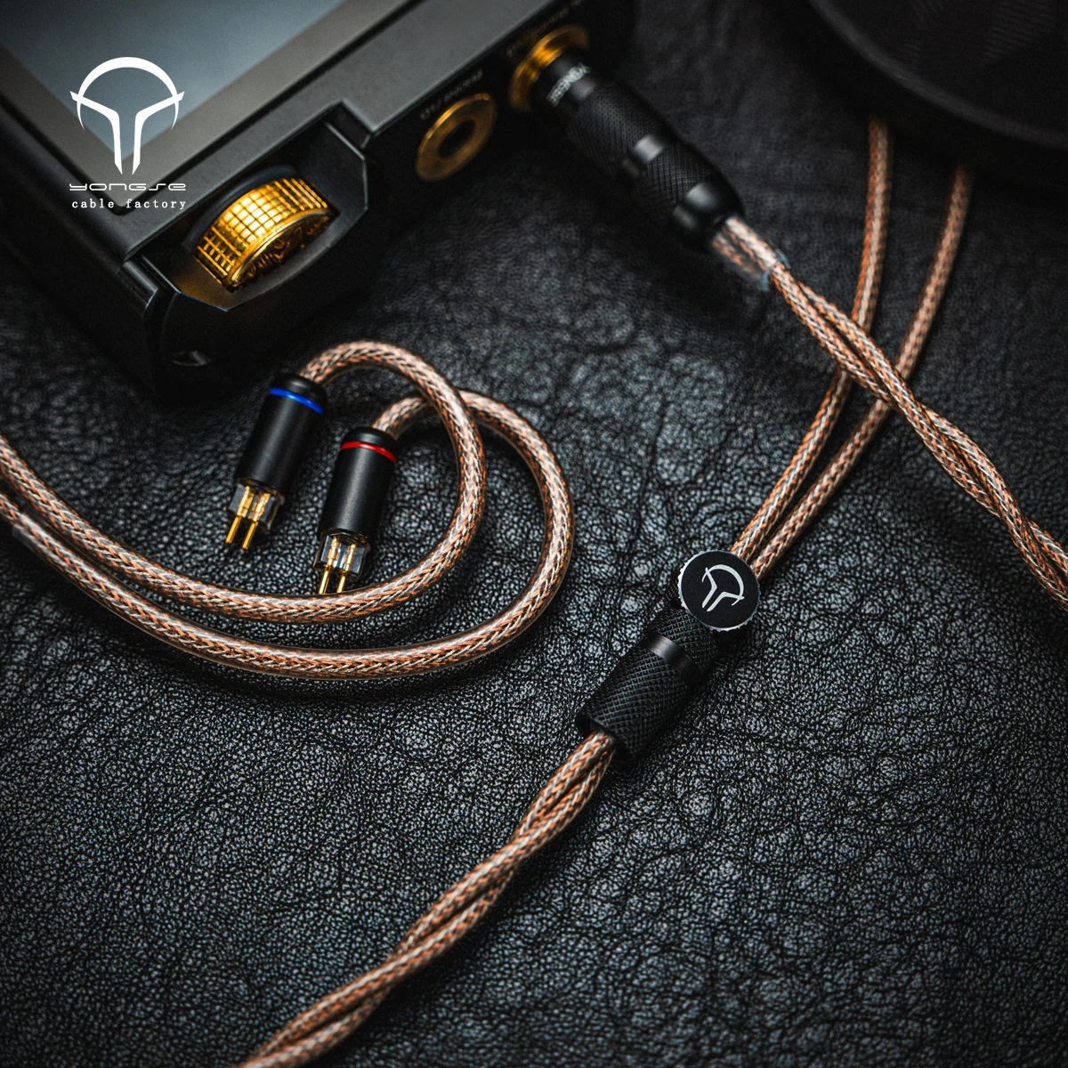 Yongse RedBunny Single Crystal Copper + Silver-plated Single Crystal Copper Center ＆ Graphene Insulation Cable