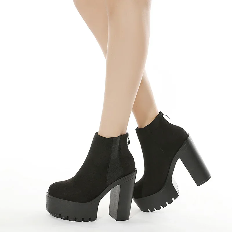

Ботинки на платформе, женские удобные ботинки на массивном каблуке с цветочным узором и боковой молнией, модные ботильоны с круглым носком, массивная замшевая кожа в стиле панк
