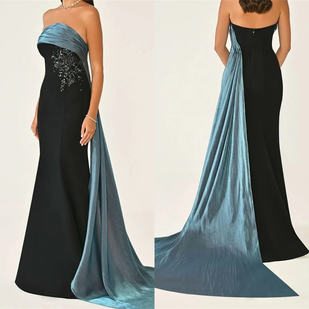 فستان سهرة جيرسي أسود رقيق مخصص أنيق بدون حمالات بدون أكمام لحفلات العودة للوطن كلاسيكي بسحاب خلفي للحفلات