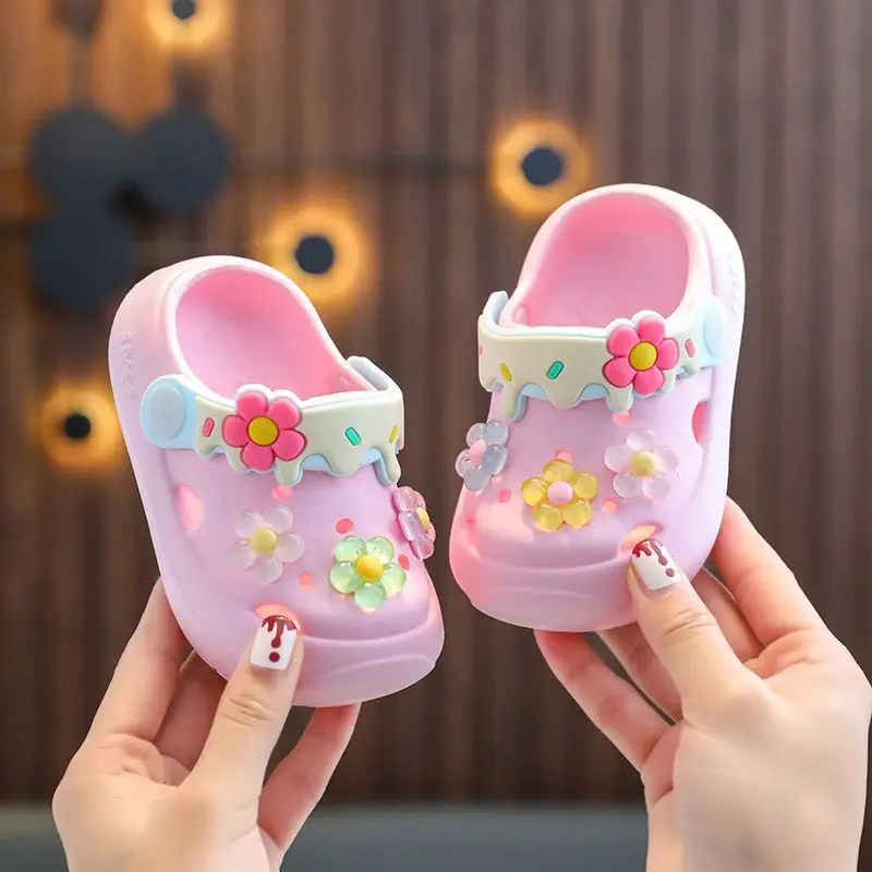 Children Slippers Summer Baby New Cute Flower Soft Sole Sandals Indoor Anti-slip Toddler Girls Clogs Kid Beach Garden Hole Shoes