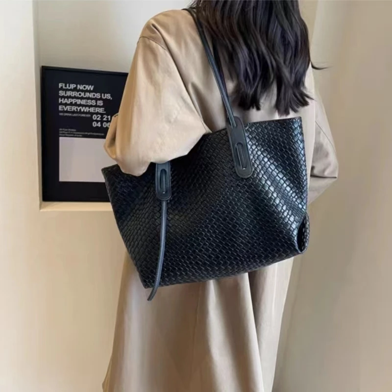 Women's Large Capacity Handbag For Winter PU Leather Fashion Trend Shoulder Side Bag Luxury Vintage Shopper Shopping Office Tote