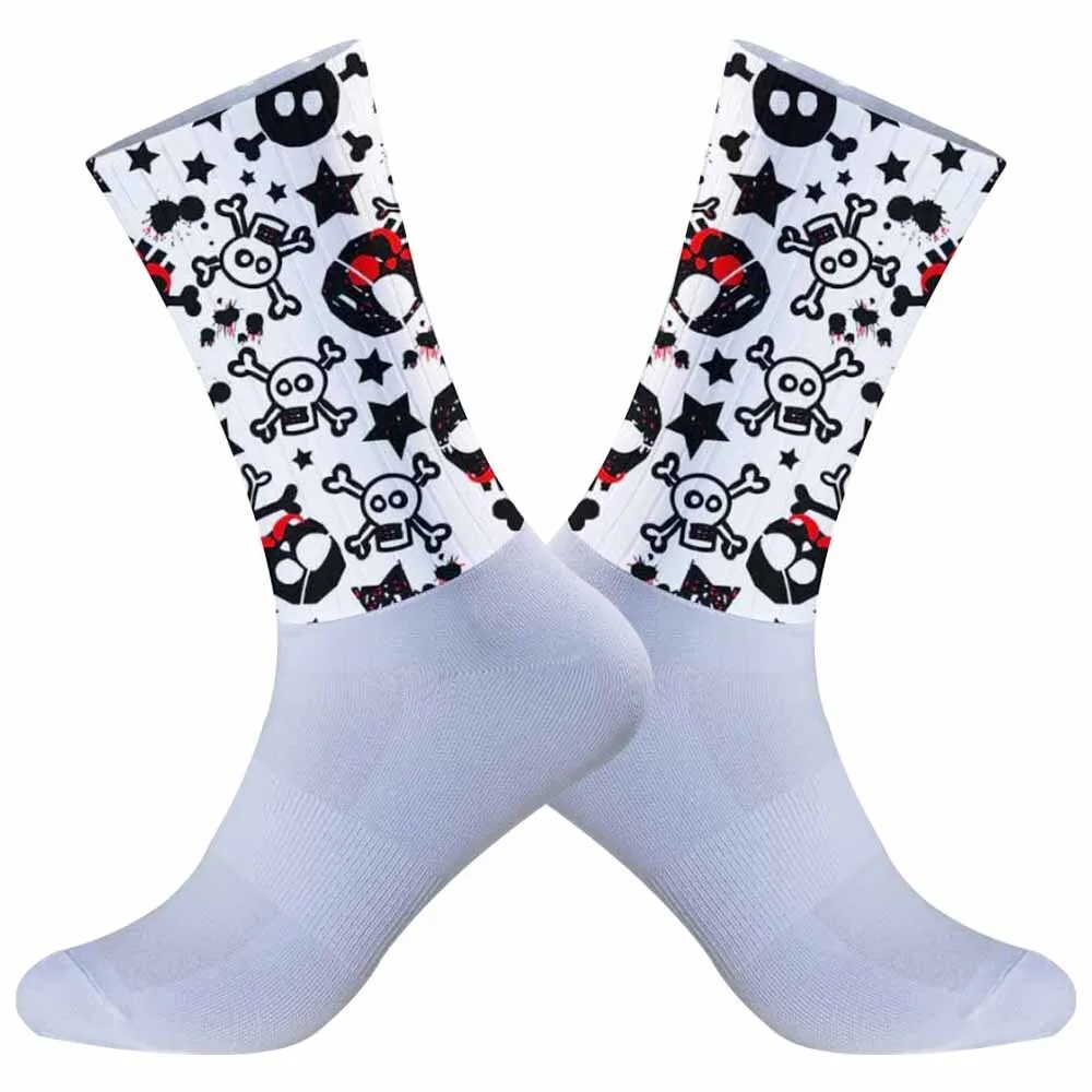 2024 New Protect feet breathable wicking socks cycling socks Bicycles Socks Skull Palm Pattern Cycling sport socks