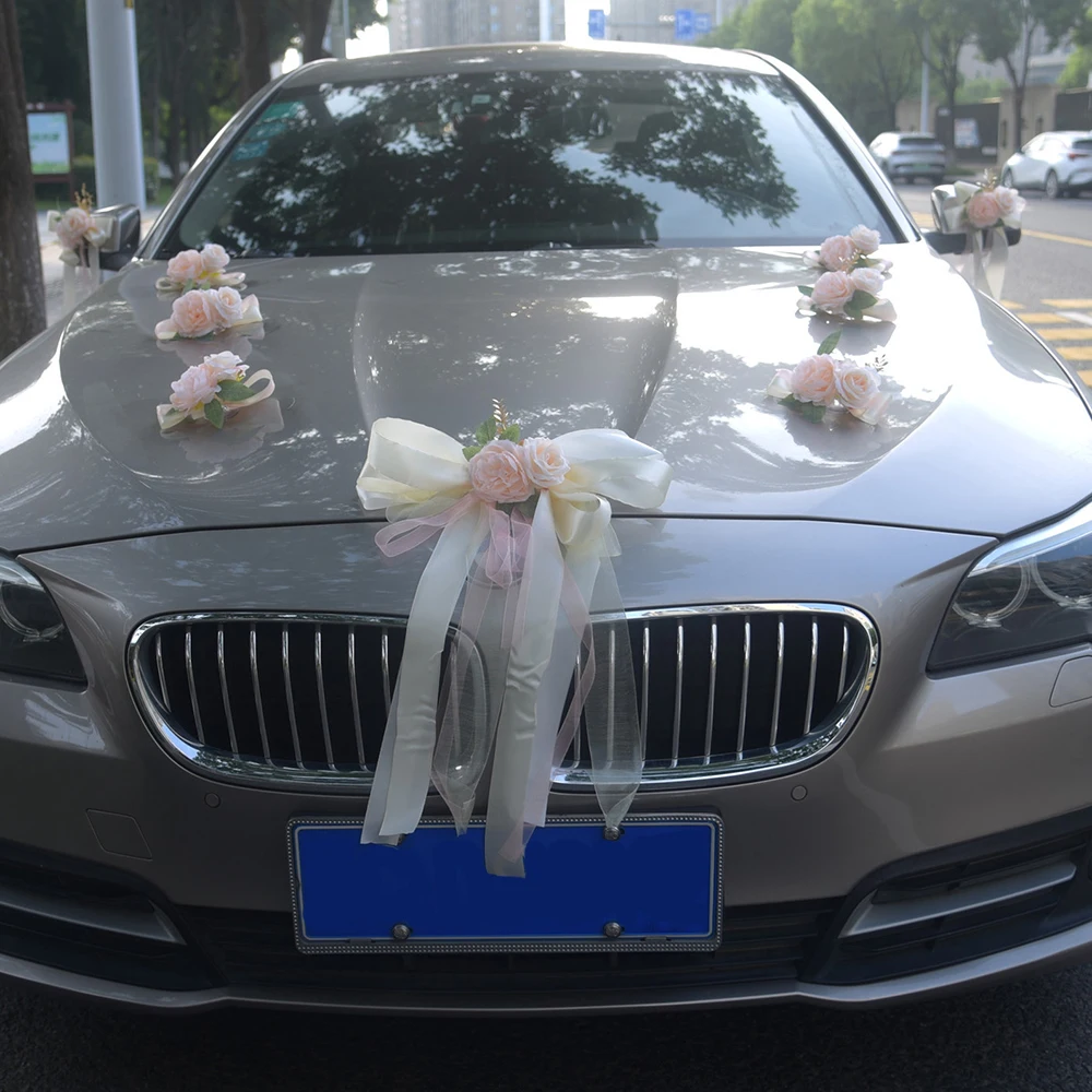 Yannew Kit de 13 fleurs artificielles blanches pour décoration de voiture de mariage avec ruban pour poignée de porte de voiture pour jeunes mariés