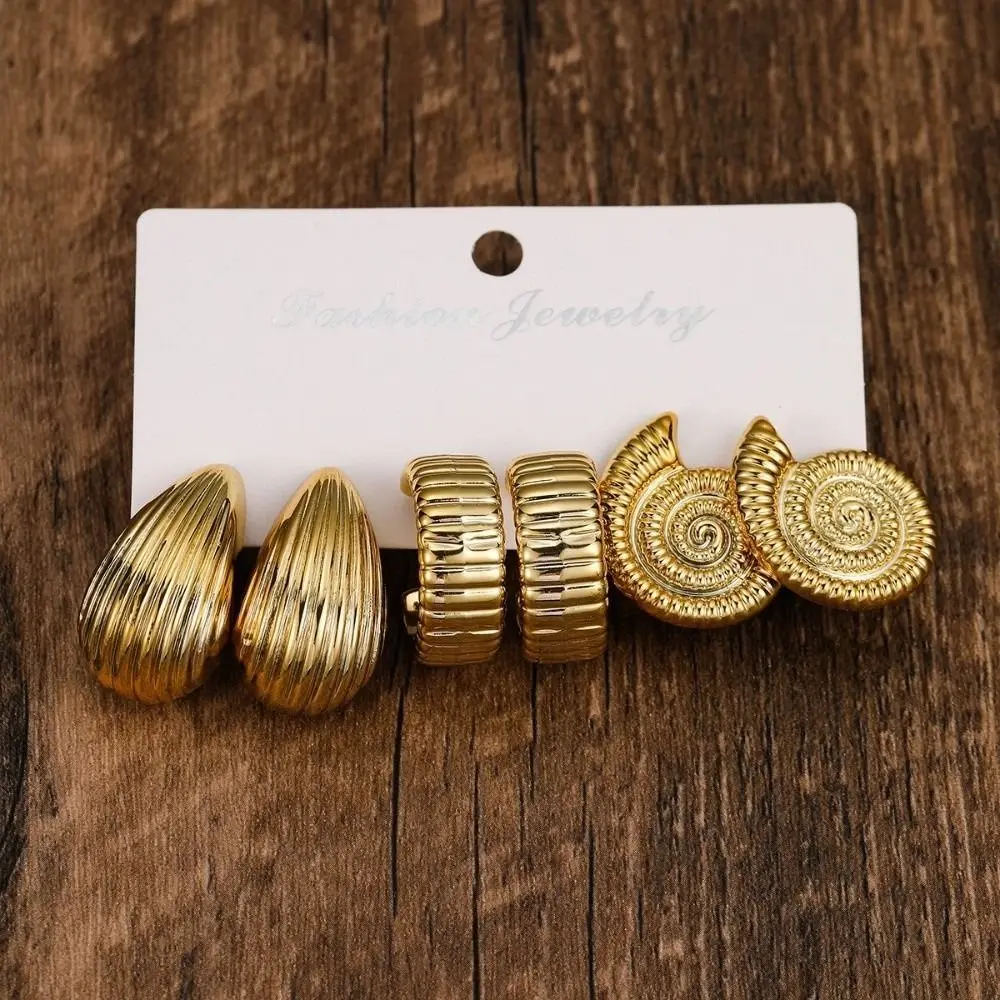 Einfache goldene Seestern-Ohrringe, strukturierte Seestern-C-förmige Ohrringe, Set mit Wassertropfen-Beschichtung, Muschel-Hängeohrringe, Urlaub – Detail 8