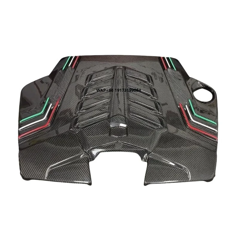 

Аксессуары для автомобилей: накладки на двигатель и интерьер из сухого карбона для URUS