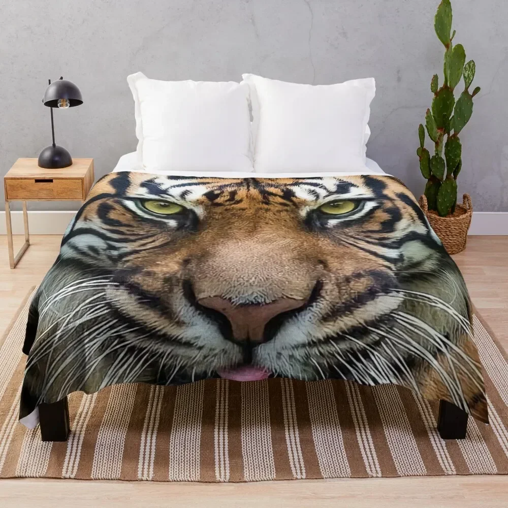 

Awesome Tiger Close Up Throw Blanket