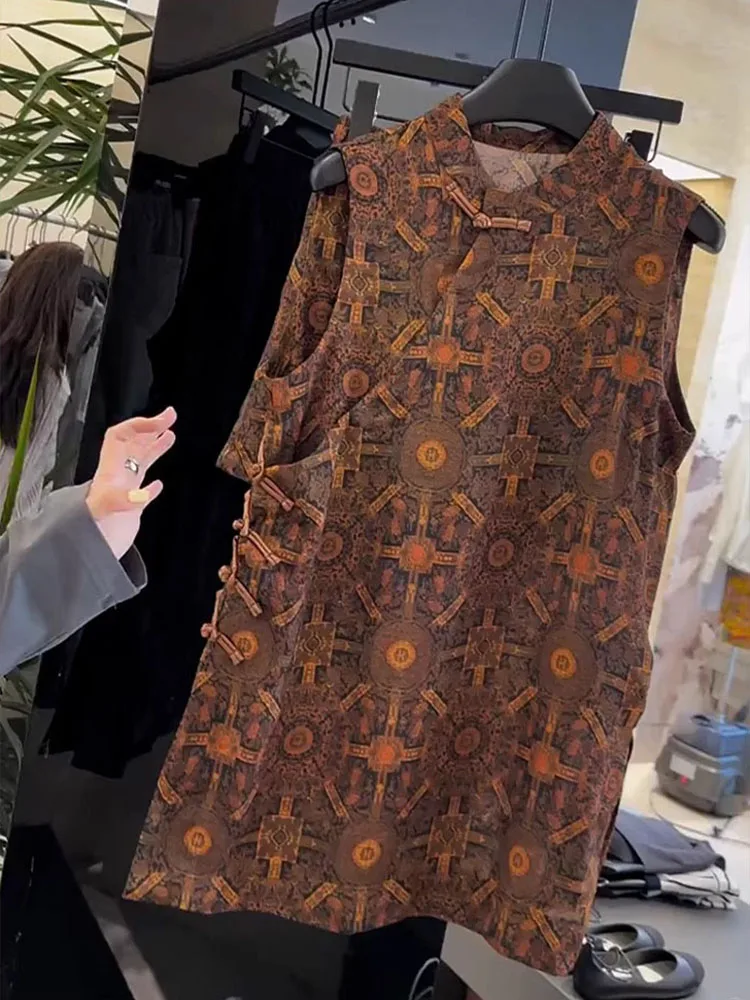 

Новый китайский национальный тренд, летний наряд 2025 года, женский модный комплект с вышитым жилетом и ортами, ансамбль из двух предметов