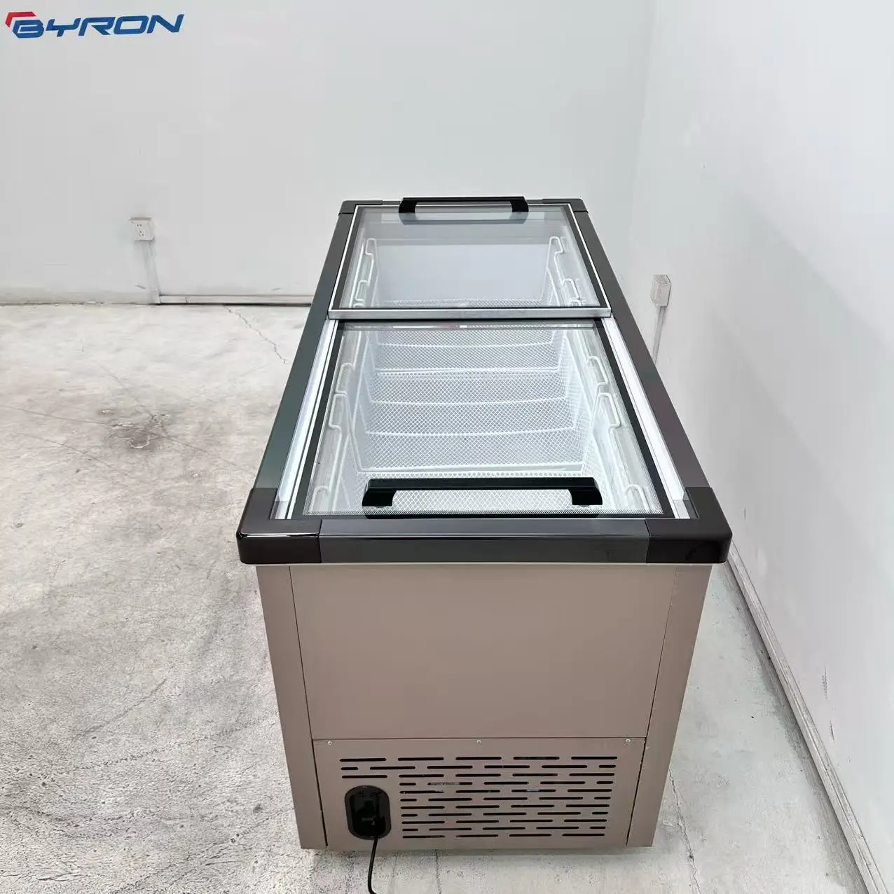 Commercial Deep Chest Freezer, 400-1500L Stainless Steel Sliding Glass Door Island Freezer, for Supermarket and Grocery Stores