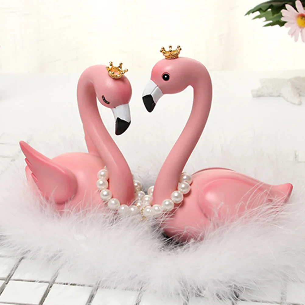 

Car Decor Resin Flamingo Pattern Mini Statue For Dashboard Ornament Small Fresh Interior Accessory Cute Love Bird Crown