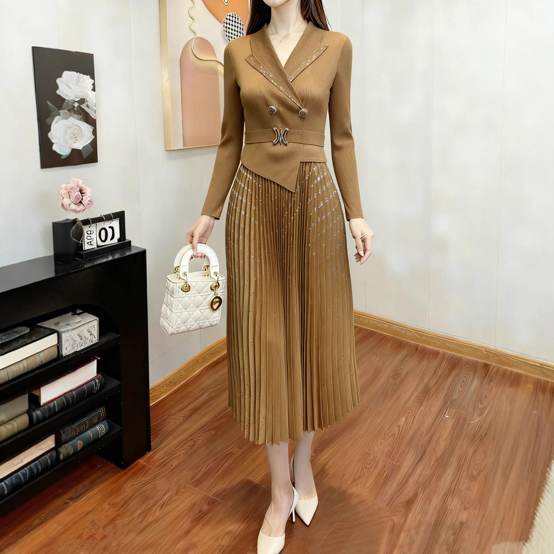 

Miyake Pleated 2025 Spring and Fall New Suit Collar Hot Gold Waist Dress Draped Pleated Skirt Temperament Hundred Models