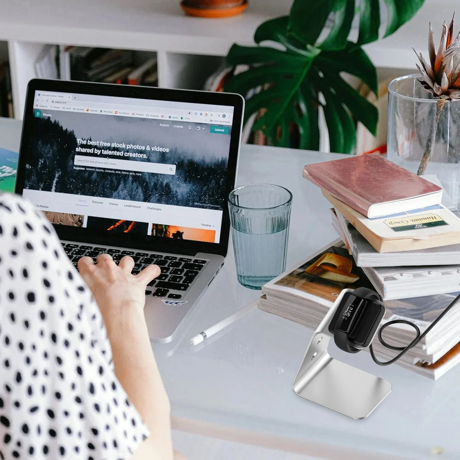 قاعدة ساعة ذكية من سبائك الألومنيوم، حامل شحن آمن ومستقر، قاعدة مشبكية متوافقة مع USB، ساعة ذكية سريعة #4