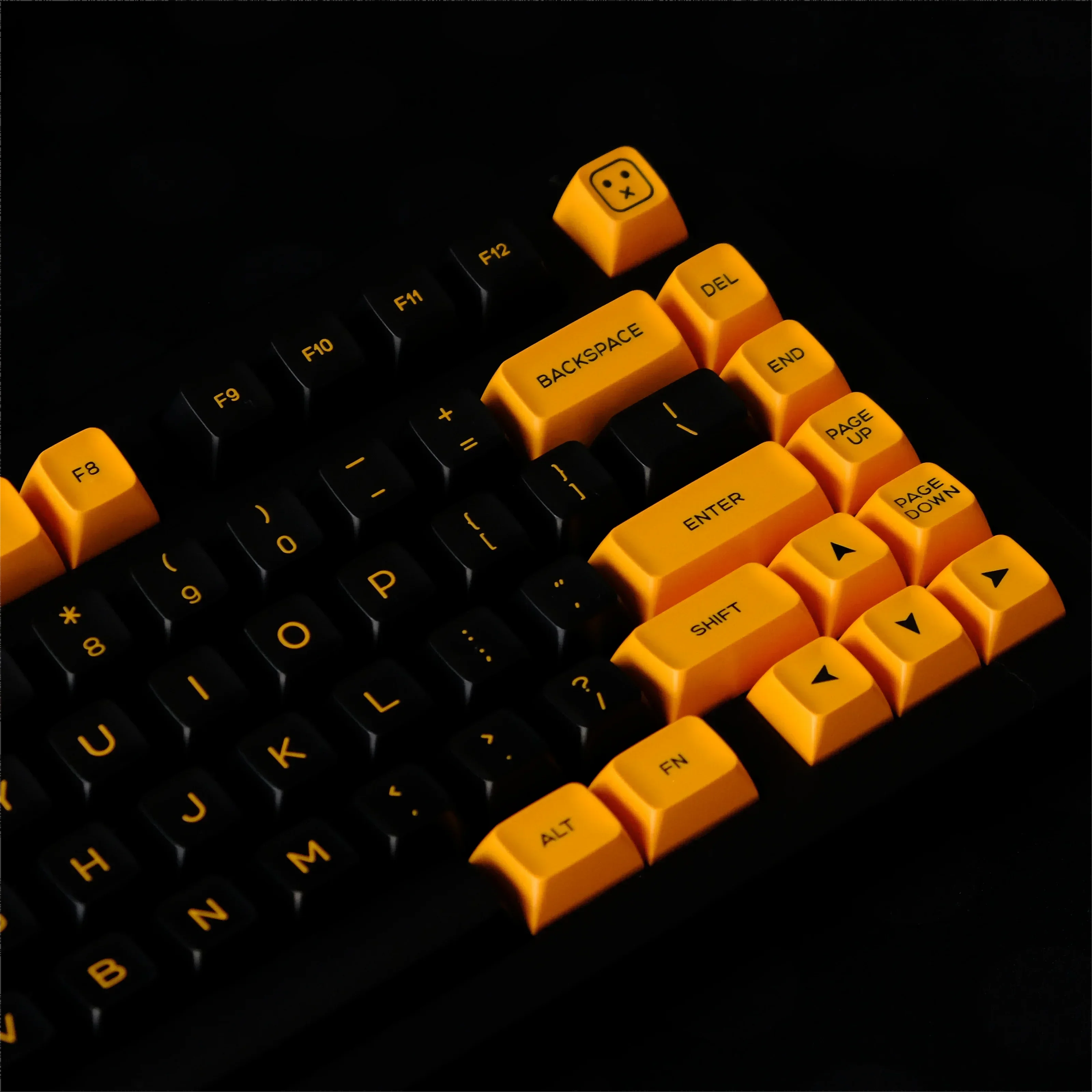 PBT two-color keycaps sa height full set of two-color injection molding keycaps GMK75/87/98