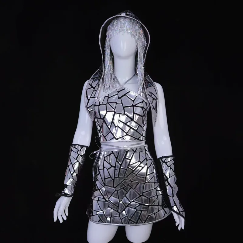 ชุดเต้นเลเซอร์สีเงินสำหรับผู้หญิง นักร้อง นักเต้นโกโก้ ชุดแสดงบนเวที ชุดงานปาร์ตี้ไนต์คลับ งานคาร์นิวัล งานเทศกาล