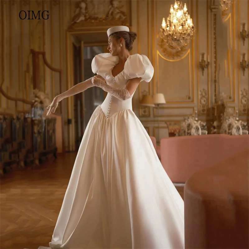 

OIMG Romantic Puff Sleeves A Line Wedding Dress V Neck Long Tail Buttons Bride Dresses Floor Length Wedding Gowns Customized