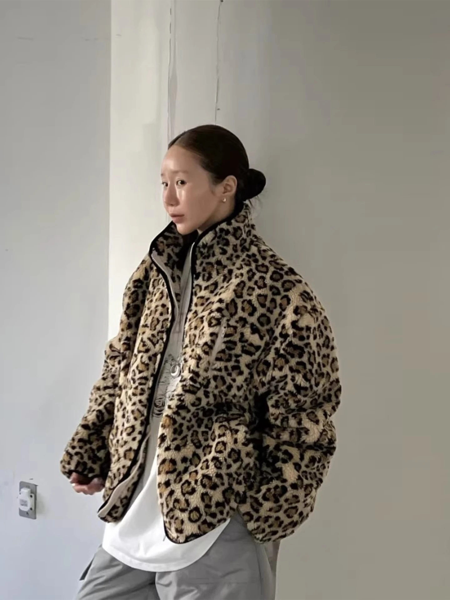 

Хлопковое пальто в стиле ретро с воротником-стойкой на молнии, женское свободное теплое зимнее пальто с тигровым принтом и вышивкой, хлопковая верхняя одежда