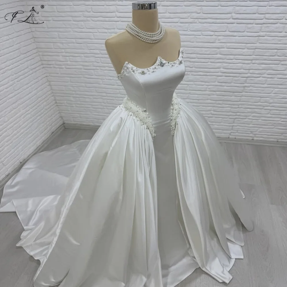 2026 White Wedding Dress With Pearls Crystal Satin Train Simple Vintage Style Princess Ball Gown Sweetheart Dress Customization