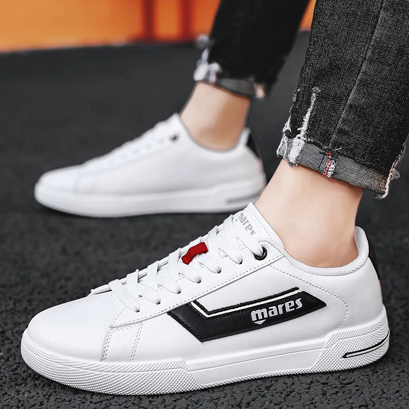

Men White Shoes 2025 Spring Autumn Soft Sole Breathable Sports Shoes Comfort Non Slip Casual Shoes Lace-up Sewing Men Shoe