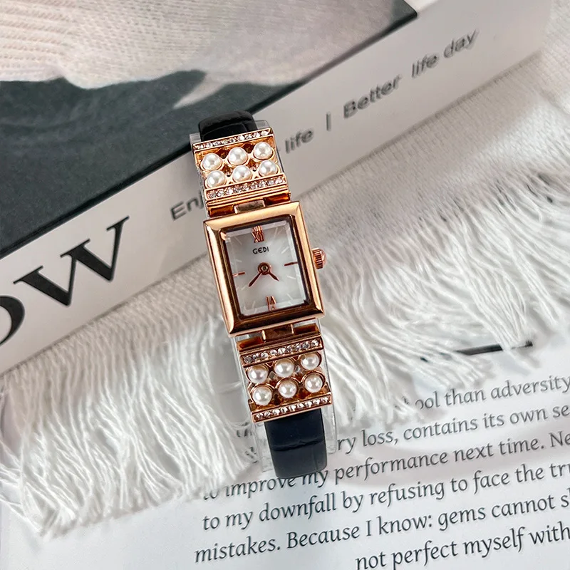 GEDI ساعة نسائية خفيفة فاخرة عالية الجمالية خمر ساعة كوارتز مقاومة للماء أم اللؤلؤ ساعة فساتين راقية الهدايا