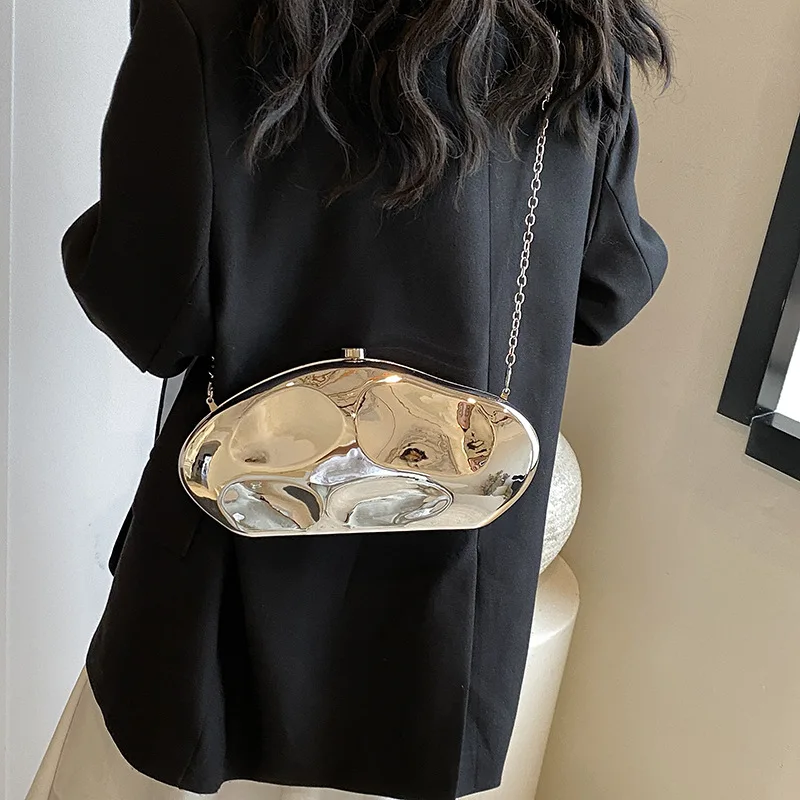 女性用のシックなアクリルショルダーバッグ,ミラー効果のある高級パーティーバッグ,高品質のファッショナブルな2024