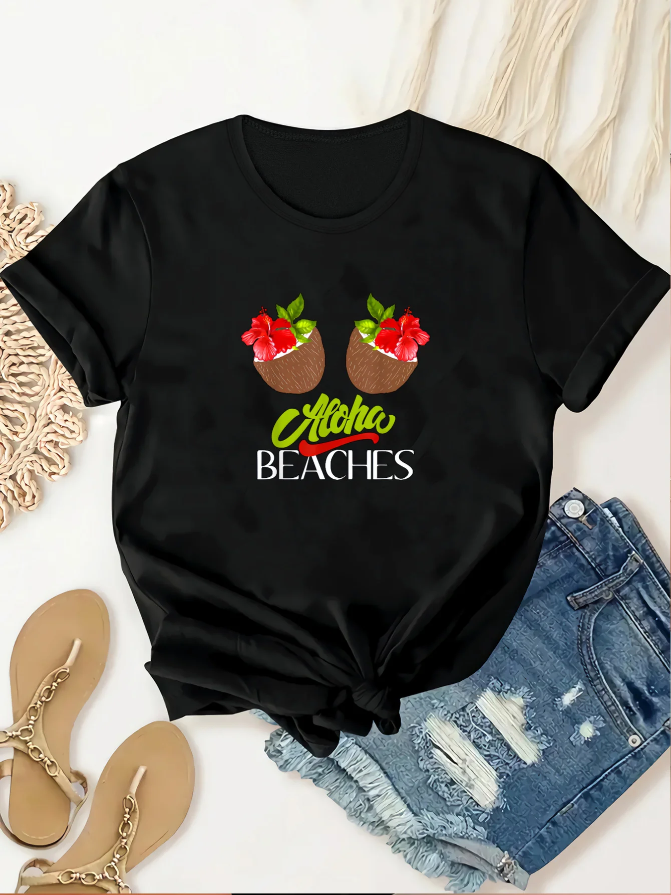Women's Black Tropical Graphic Print Short Sleeve T-Shirt - 