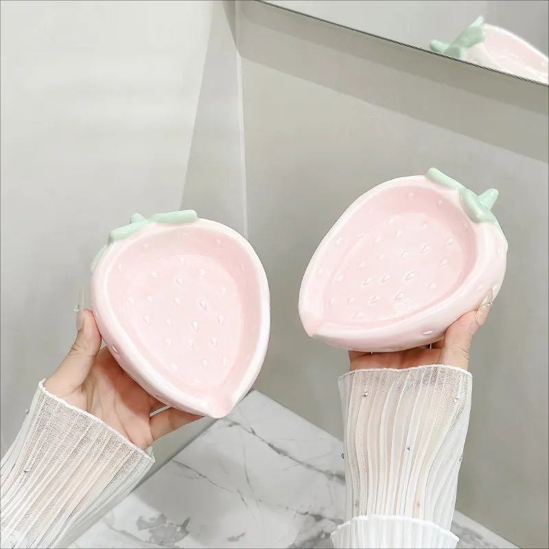 Strawberry Creative Drain Soap Box High Appearance Level Houme Hole Free Decoration Bathroom Cute Ceramic Soap Box Storage Rack