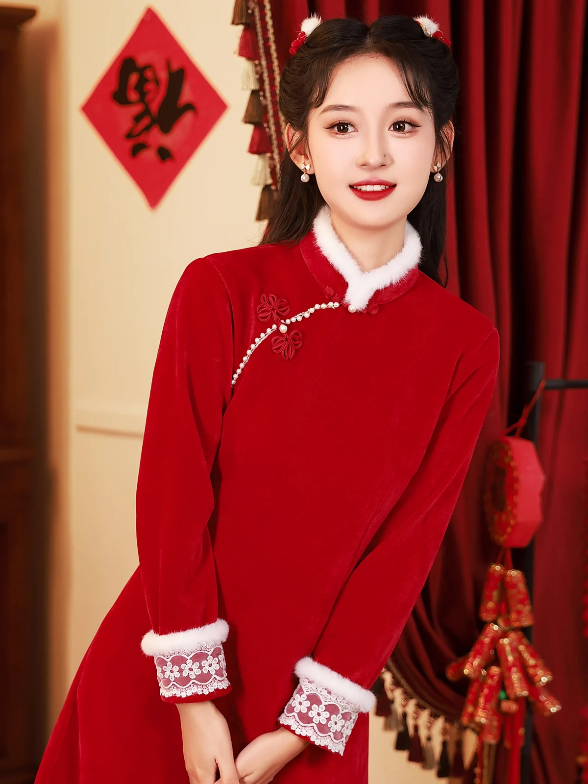 

Young Lady Style High-End Chenille New Year Clothes Cheongsam for Women