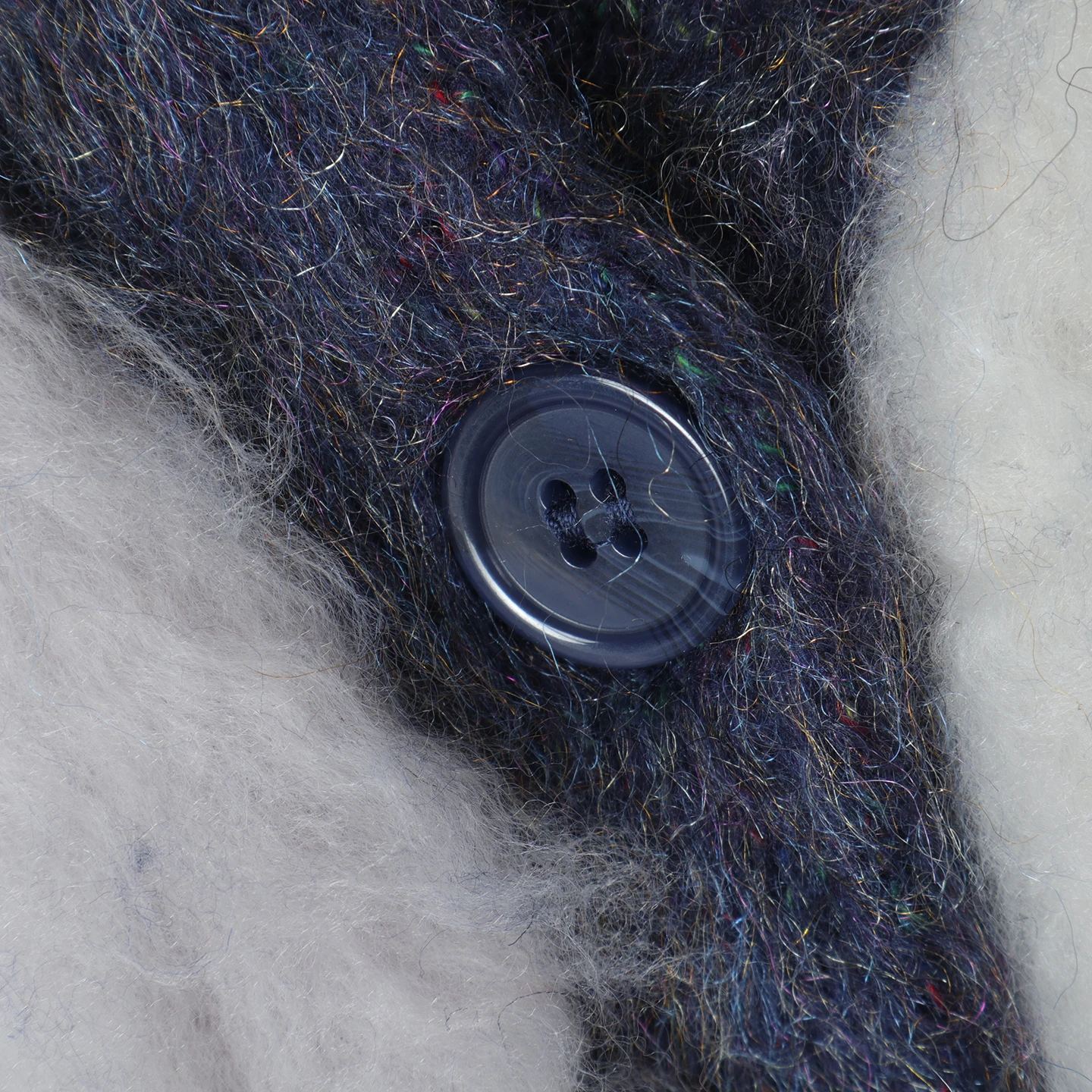 เสื้อคลุมไหมพรมสีน้ำตาลเข้ม แบรนด์ Thi Long Brued สำหรับผู้หญิง สไตล์ลำลอง ผลิตจากโพลีเอสเตอร์ อะคริลิก ไนลอน และขนสัตว์ผสม แขนยาว แบบเปิดด้านหน้า