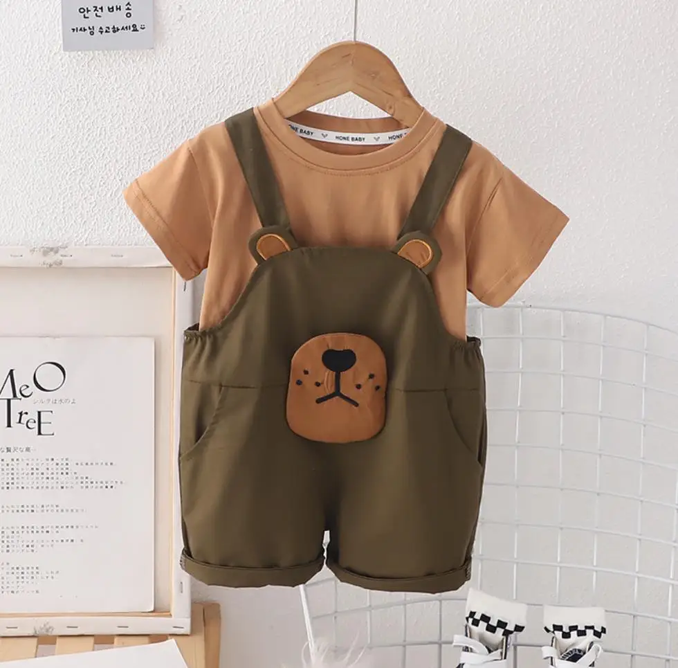 

Boutique Summer Outfits Korean Style Clothes Set for Baby Kids Solid Colour Casual Cotton T-shirts and Shorts Boys Birthday Sets
