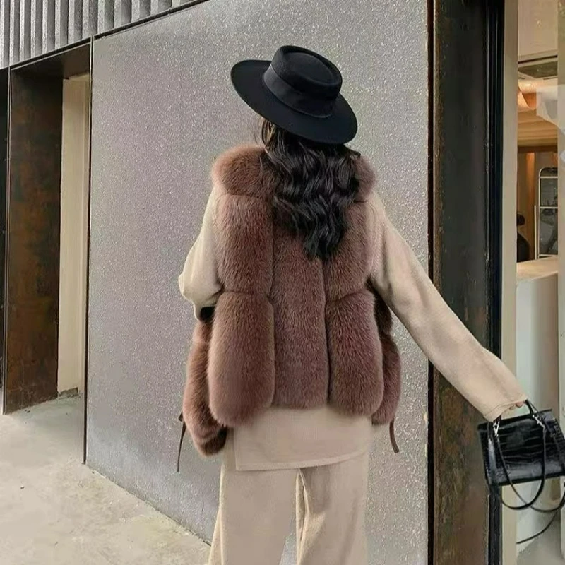 

Осенне-зимняя коллекция, лоскутный пушистый экологически чистый жилет для женщин, облегающий фигуру лисы, универсальный жилет, меховое пальто