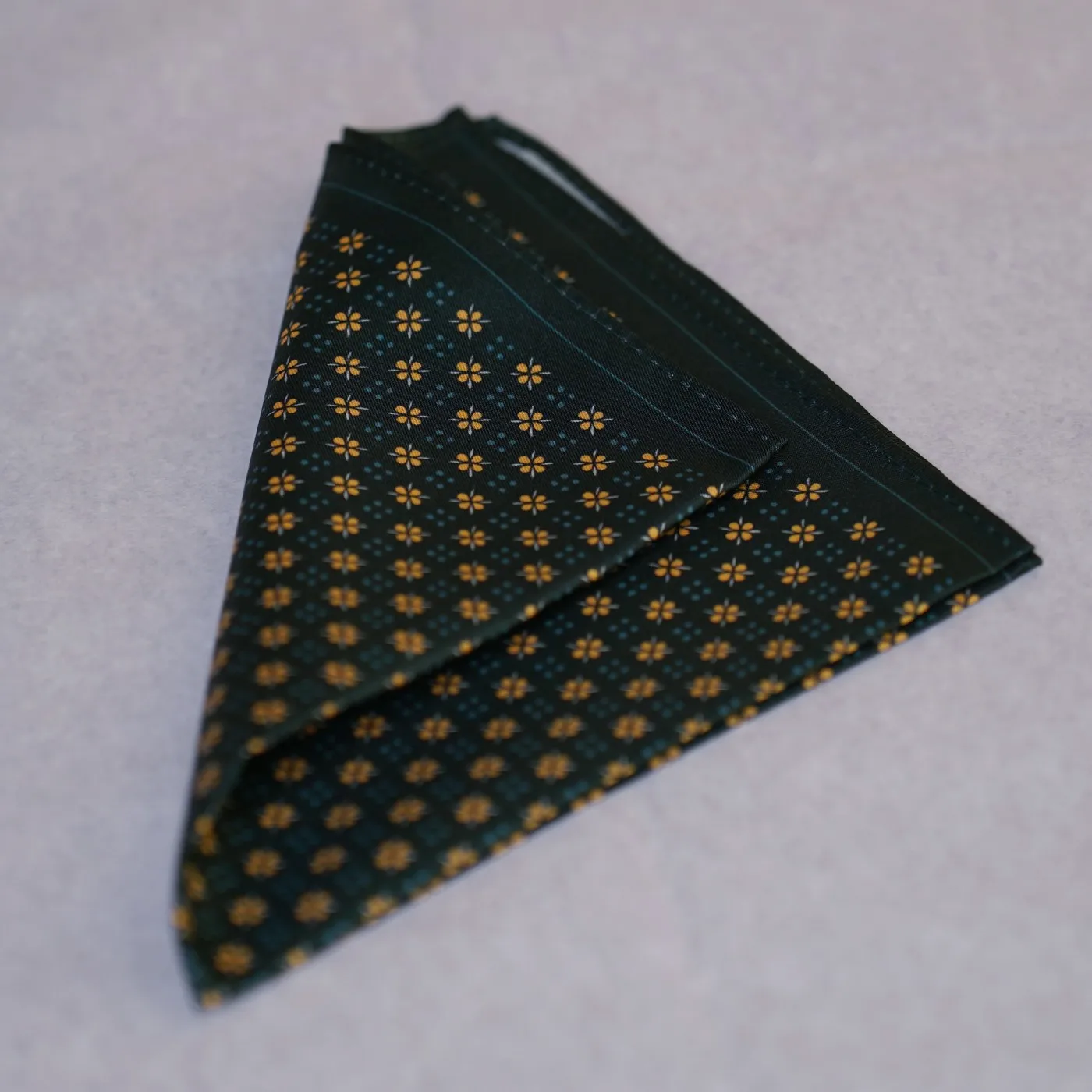 Men's Pocket Square Autumn New Arrival for Banquets Fashionable Accessory for Gentlemen's Formal Wear