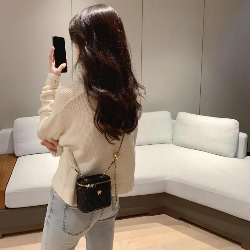2024 new mini shoulder bag Camellia lingeries chain box small bag for women shoulder bag crossbody bag image 3