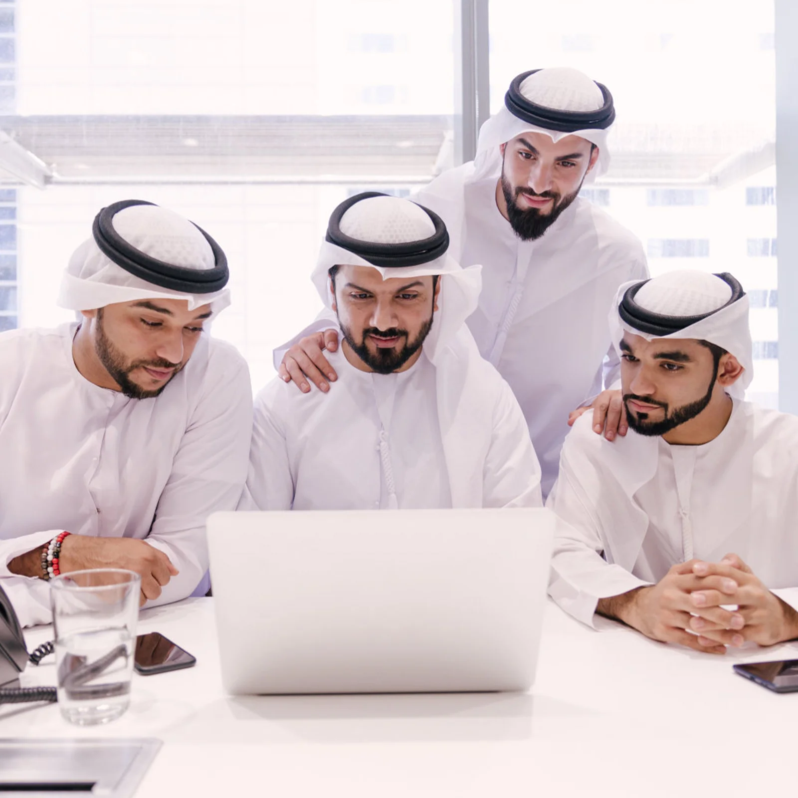 

Men Arab Shemagh Headband Black Wool Braided Tassel Style Versatile Middle East Turban Headwear for Daily Outdoor Use