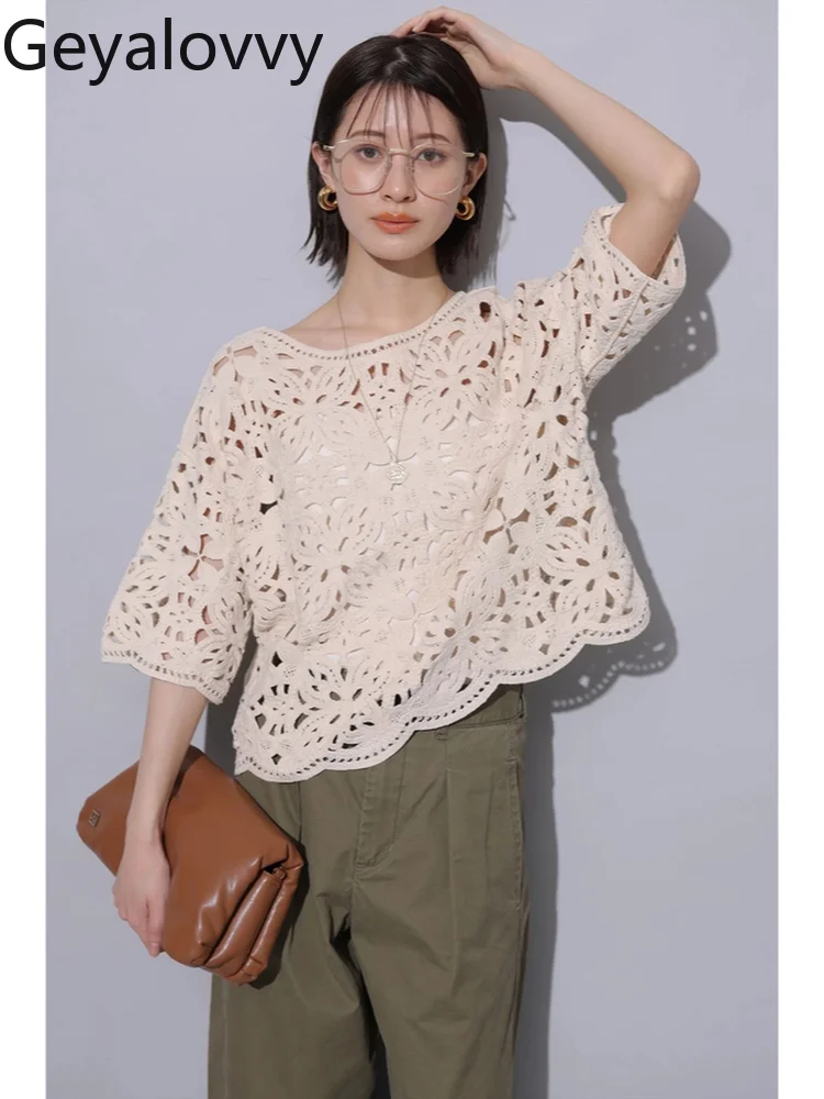 

Heavy Industry Summer Women's Tops Hollow Crochet Lady Simple and Casual Short Sleeved Top Fashion Elegant Blouse Femme
