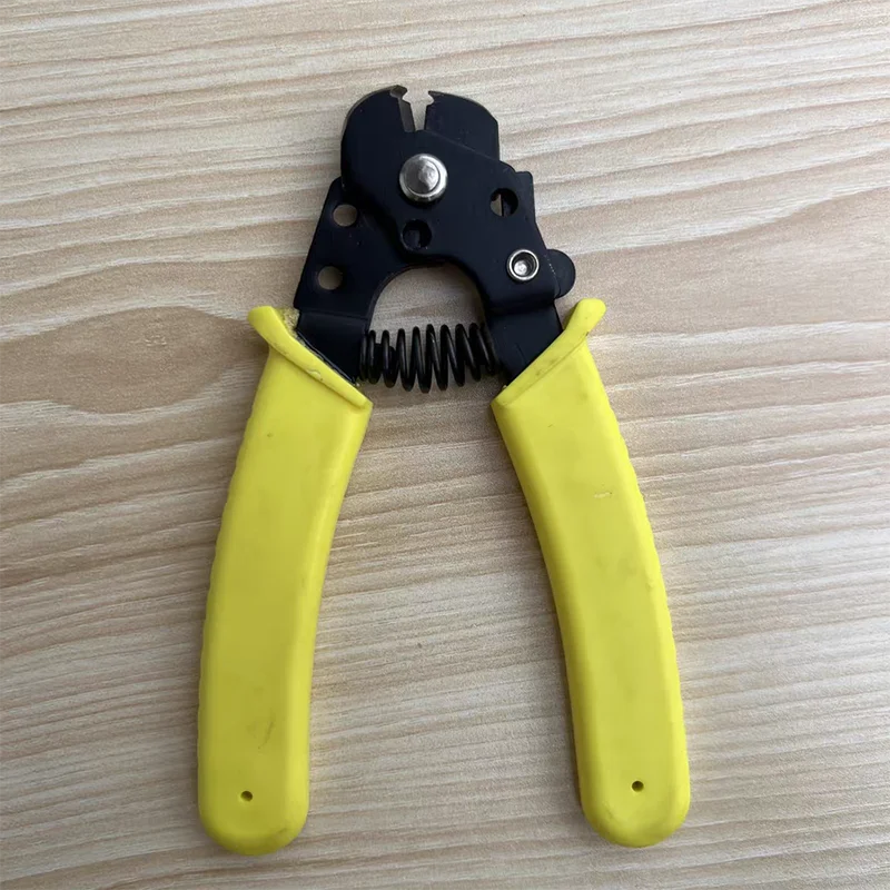 

Bird Leg Band Plier Remover Parrot Ring Cutter, High-carbon Steel for Finch, Cocktail, Conure