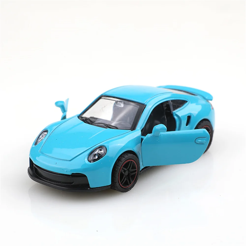 Simulated alloy boy sports car model, equipped with openable door decorations and baked cake decorations