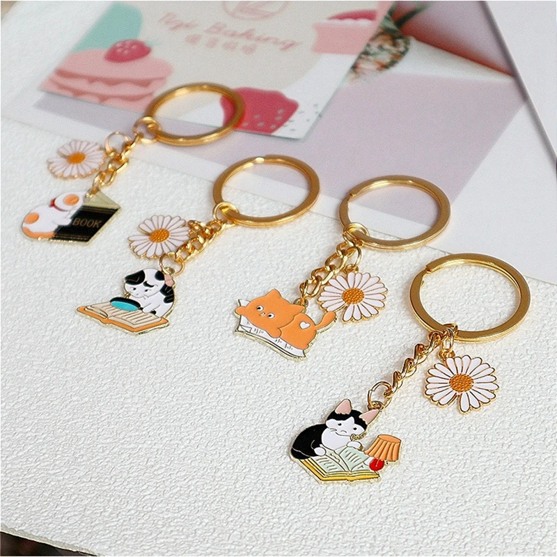 1PC Cartoon Reading Cat Alloy Metal Keychain Heartbeat Decoration Components Key Rings Key Holders Learning Student Friend Gift