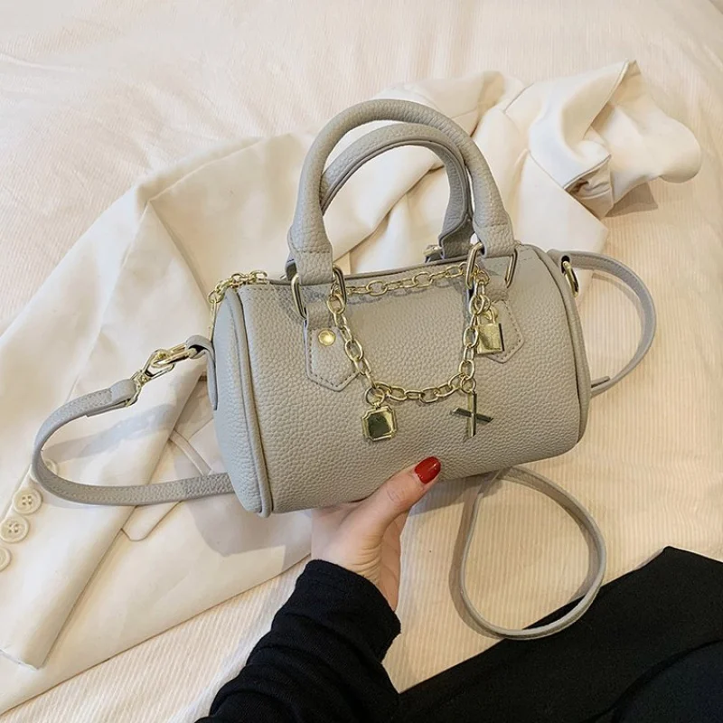 Women's Elegant Leather Crossbody Bag Featuring Simple Vintage Style And Paris Designer Aesthetic Perfect For Daily Use​