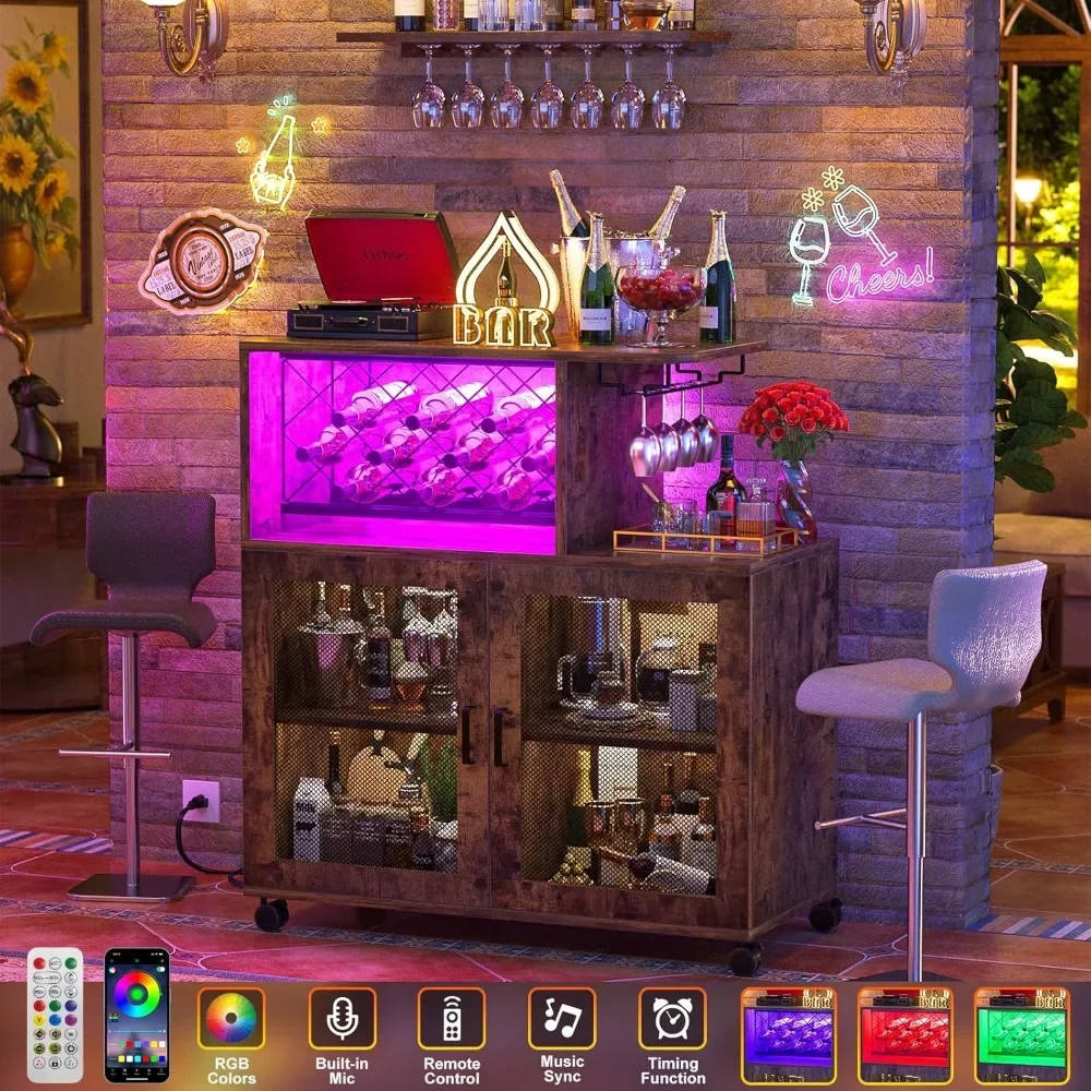 Wine Bar Cabinet com Rodas, Pequeno armário de bebidas com luz LED, Home Bar Cart com Power Outlets, Coffee Bar com Wine Rack