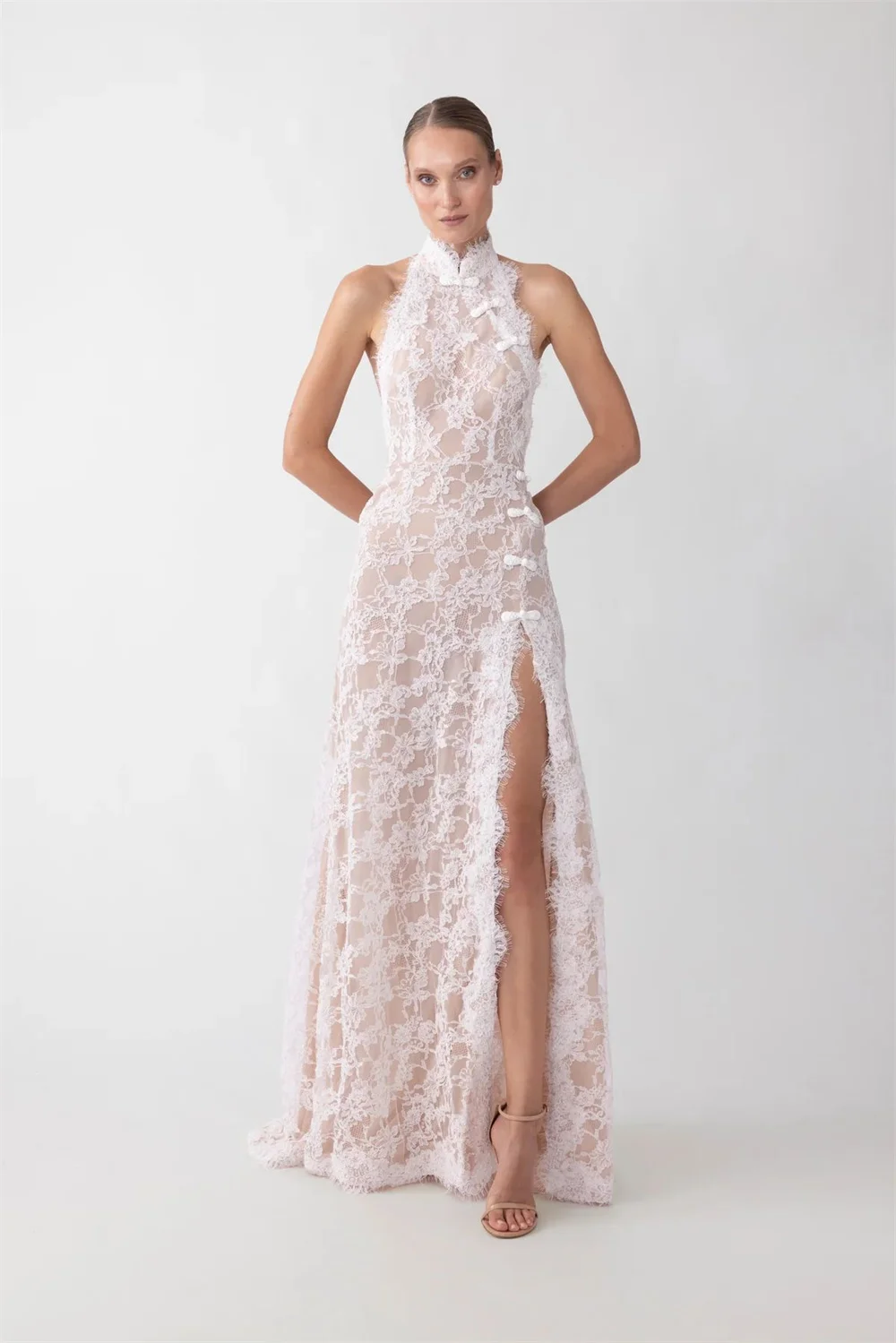 Tokyo Customized White Halter Neck Wedding Dresses Sleeveless Side High Split Backless Bridal Gown Elegant A-Line Wedding Gown