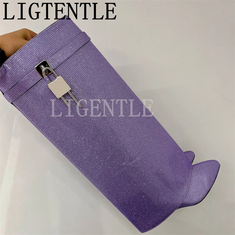 

Женские спортивные сапоги до колена, фиолетовые брендовые Дизайнерские Сапоги с острым носком и кристаллами, элегантная женская обувь на танкетке с металлической пряжкой