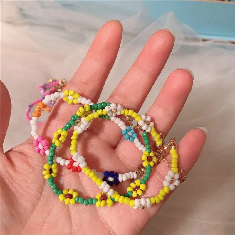 MAKERSLAND Vintage Color Beaded Bracelet 2022 Girl Rice Bead Flower Bracelet Zou Ju Jewelry Wholesale Fashion Bracelet for Women